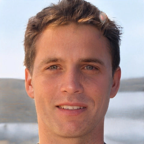<em>Mert K.</em>